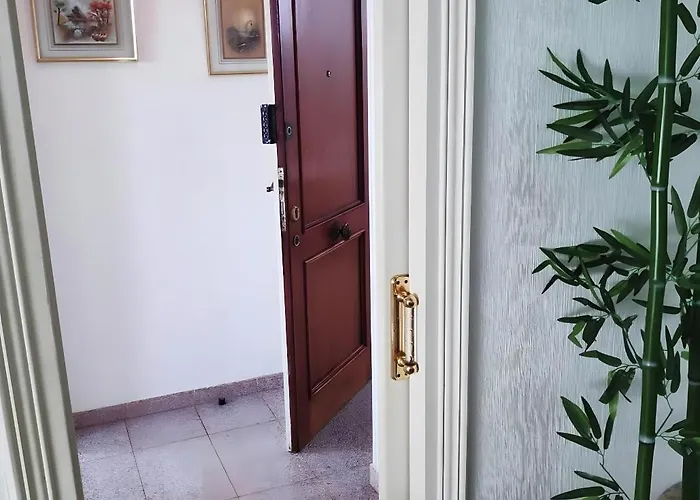 Comfortable Excellent Views Apartment