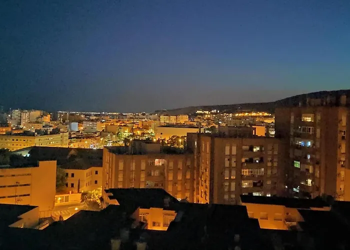 Comfortable Excellent Views Apartment